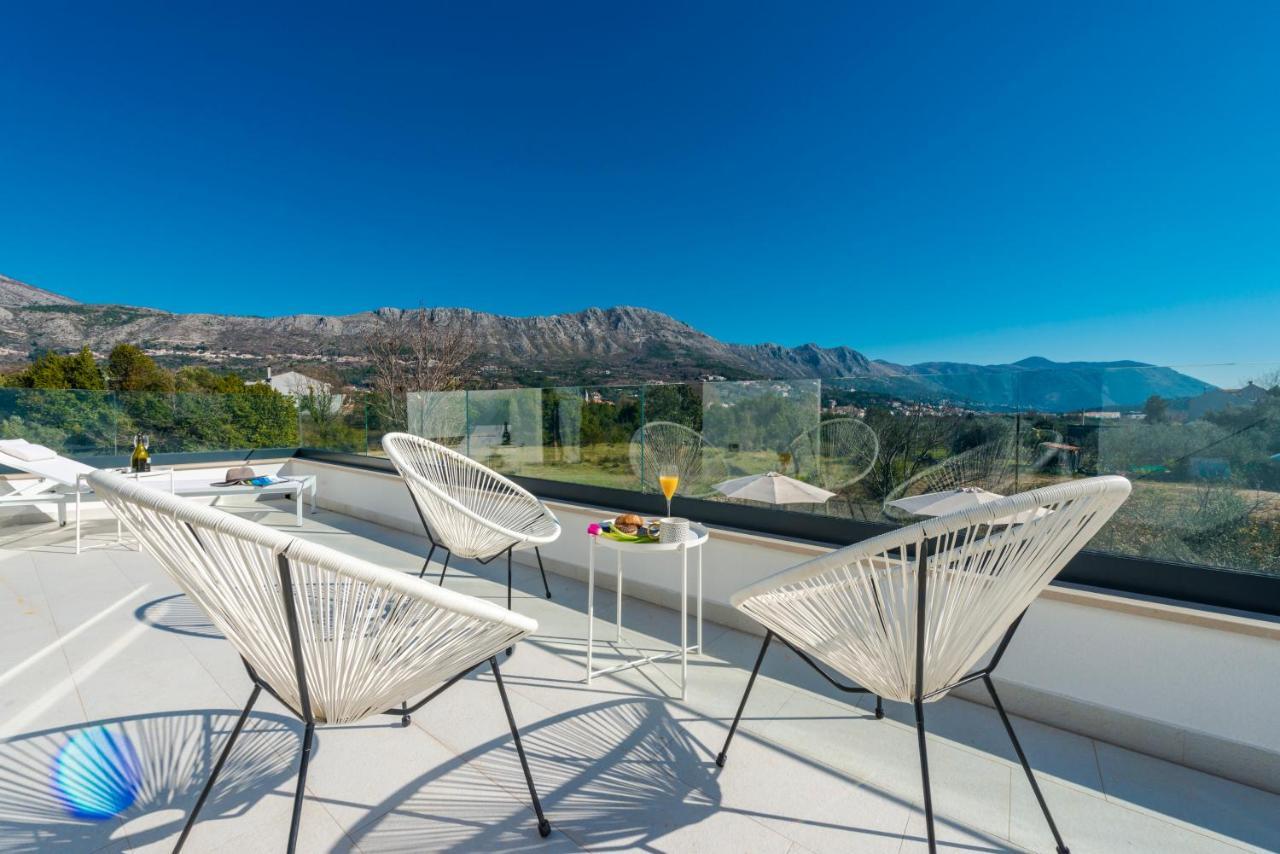 Villa Invigo - Brand New Private Pool Villa Mlini Exterior photo